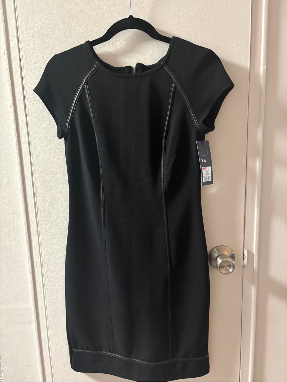 Black Short Sleeve Sheath Dress - Brand Unspecified